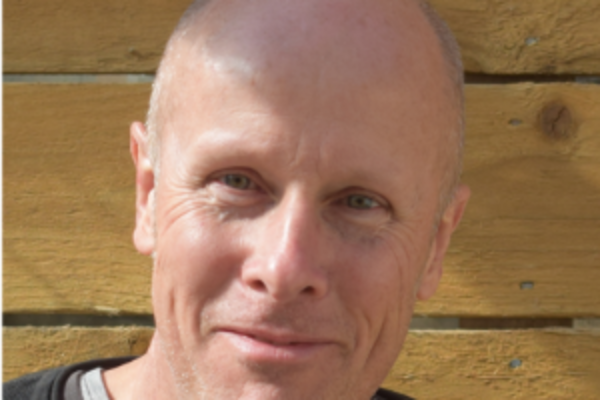 a headshot of Michael Weatherhead